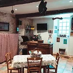 Le Logis Du Rocher Πανσιόν 3*