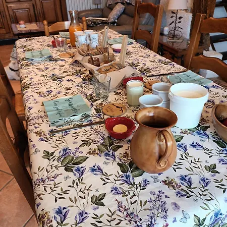 Guest house Le Logis Du Rocher