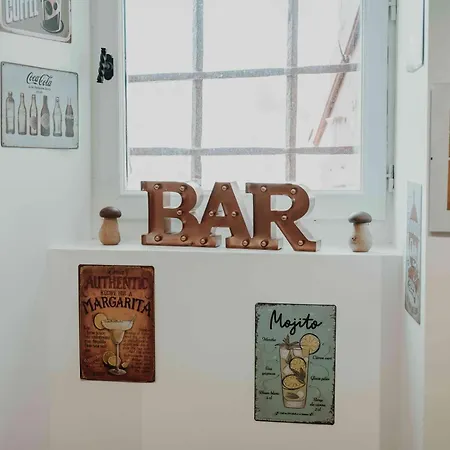 Le Logis Du Rocher Guest house Saint-Marcet