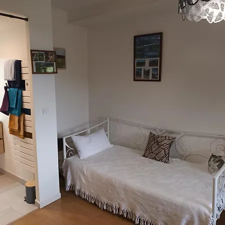 Le Logis Du Rocher Saint-Marcet