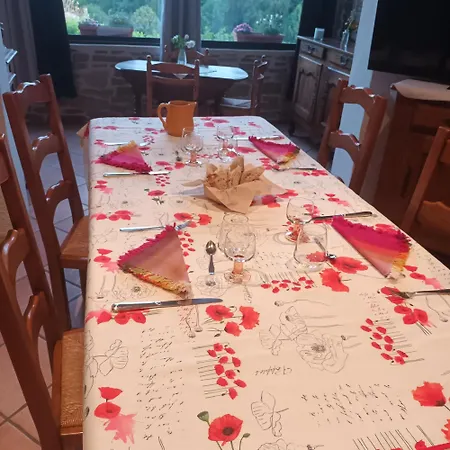 Casa de hóspedes Le Logis Du Rocher Saint-Marcet