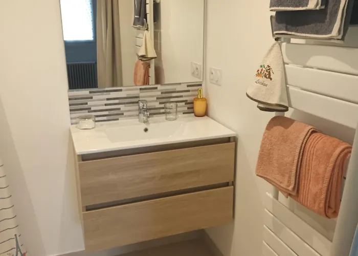 Le Logis Du Rocher 3*