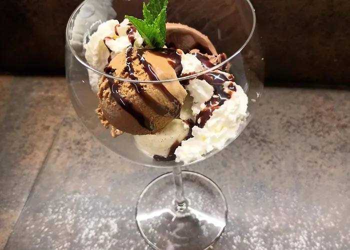 ゲストハウス Le Logis Du Rocher 3*