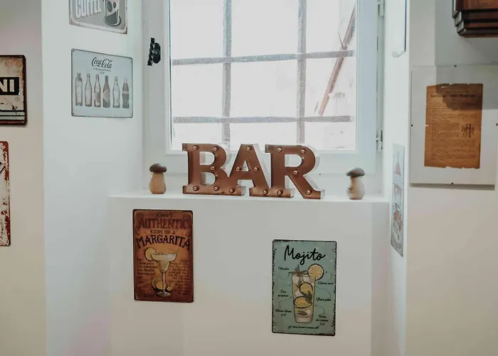 Le Logis Du Rocher 招待所 Saint-Marcet