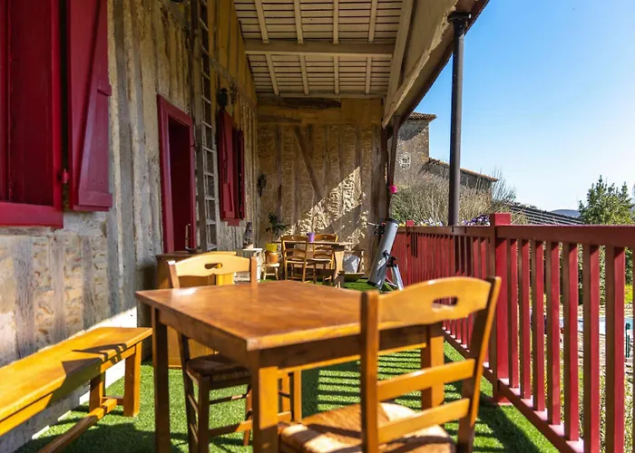 ゲストハウス Le Logis Du Rocher