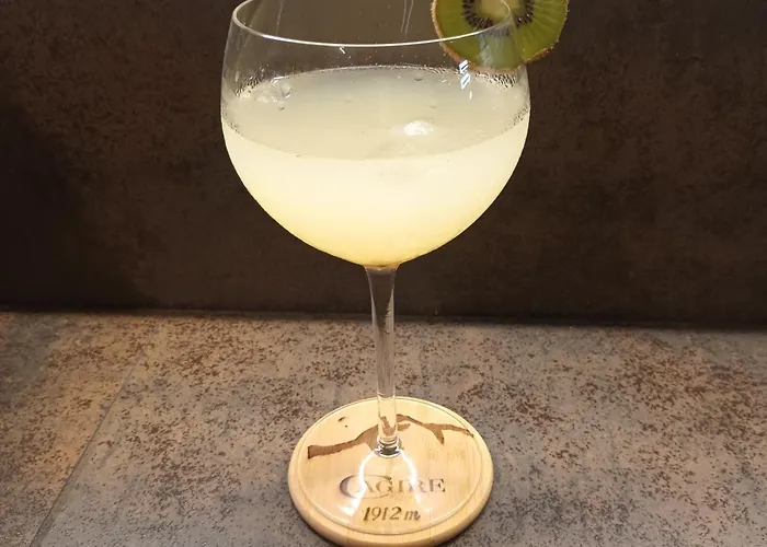 Le Logis Du Rocher ゲストハウス 3*