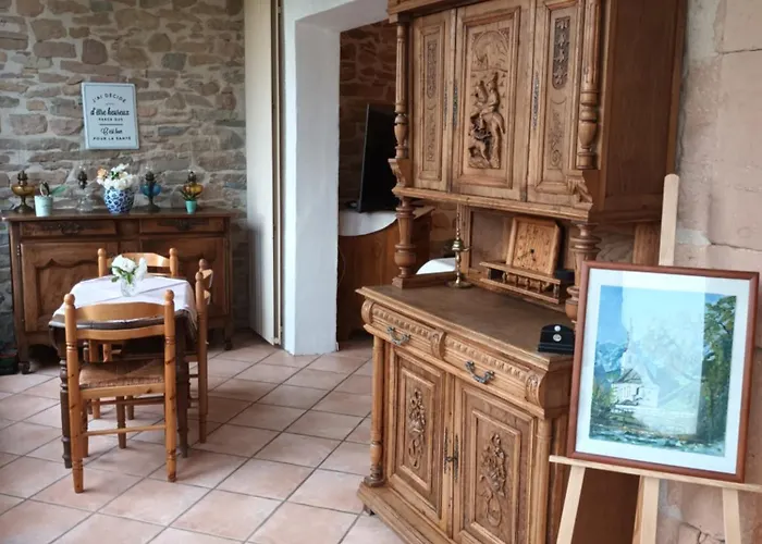 ゲストハウス Le Logis Du Rocher