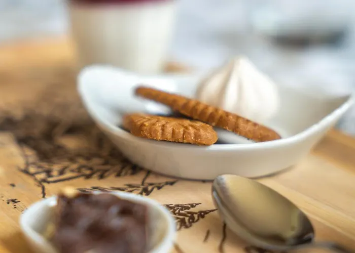 Le Logis Du Rocher Saint-Marcet