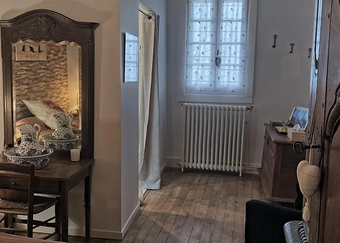 Le Logis Du Rocher 3* Saint-Marcet